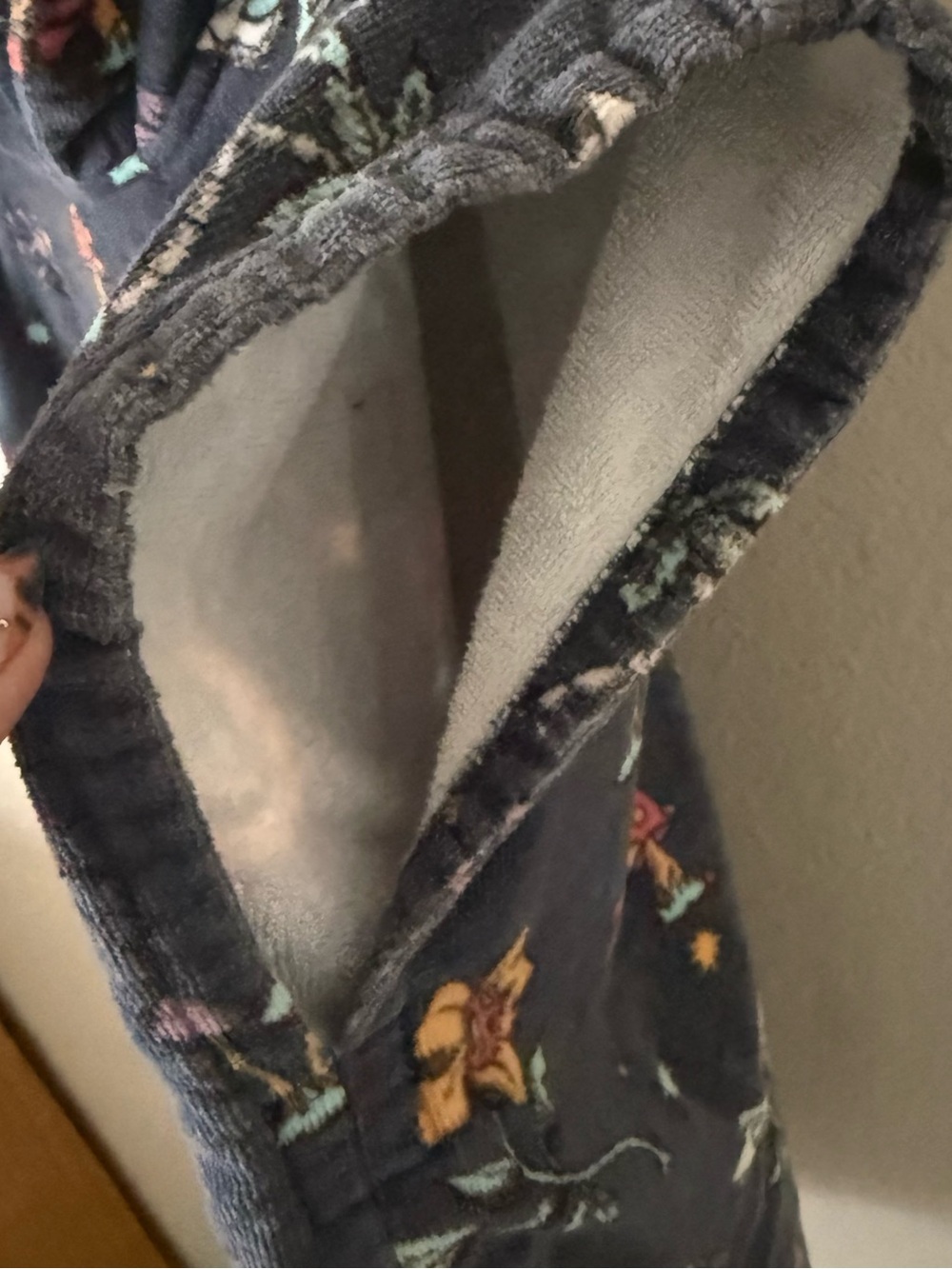 Rip Curl White Terry Hooded Beach Poncho with Red Warning Tag - Picture 4 of 5